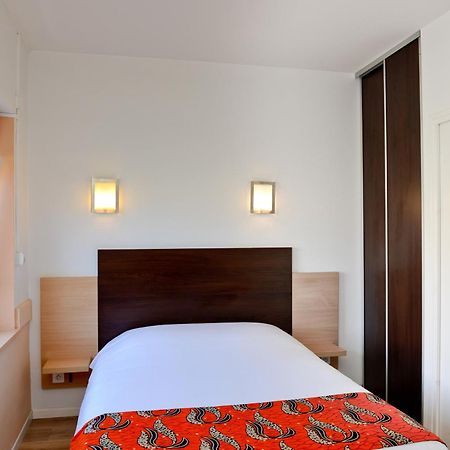 Logis Hostellerie Du Neez Gan 外观 照片