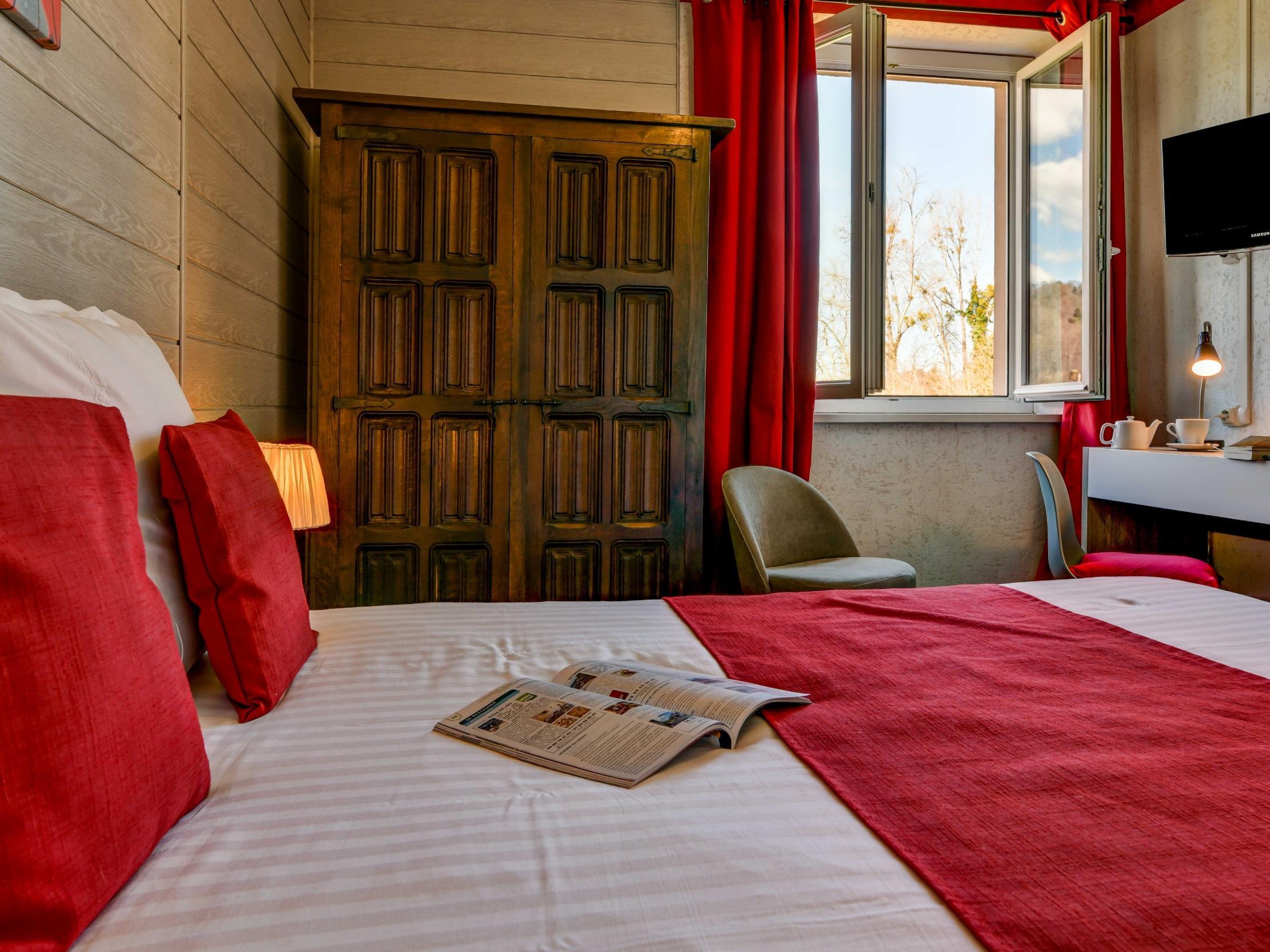 Logis Hostellerie Du Neez Gan 外观 照片