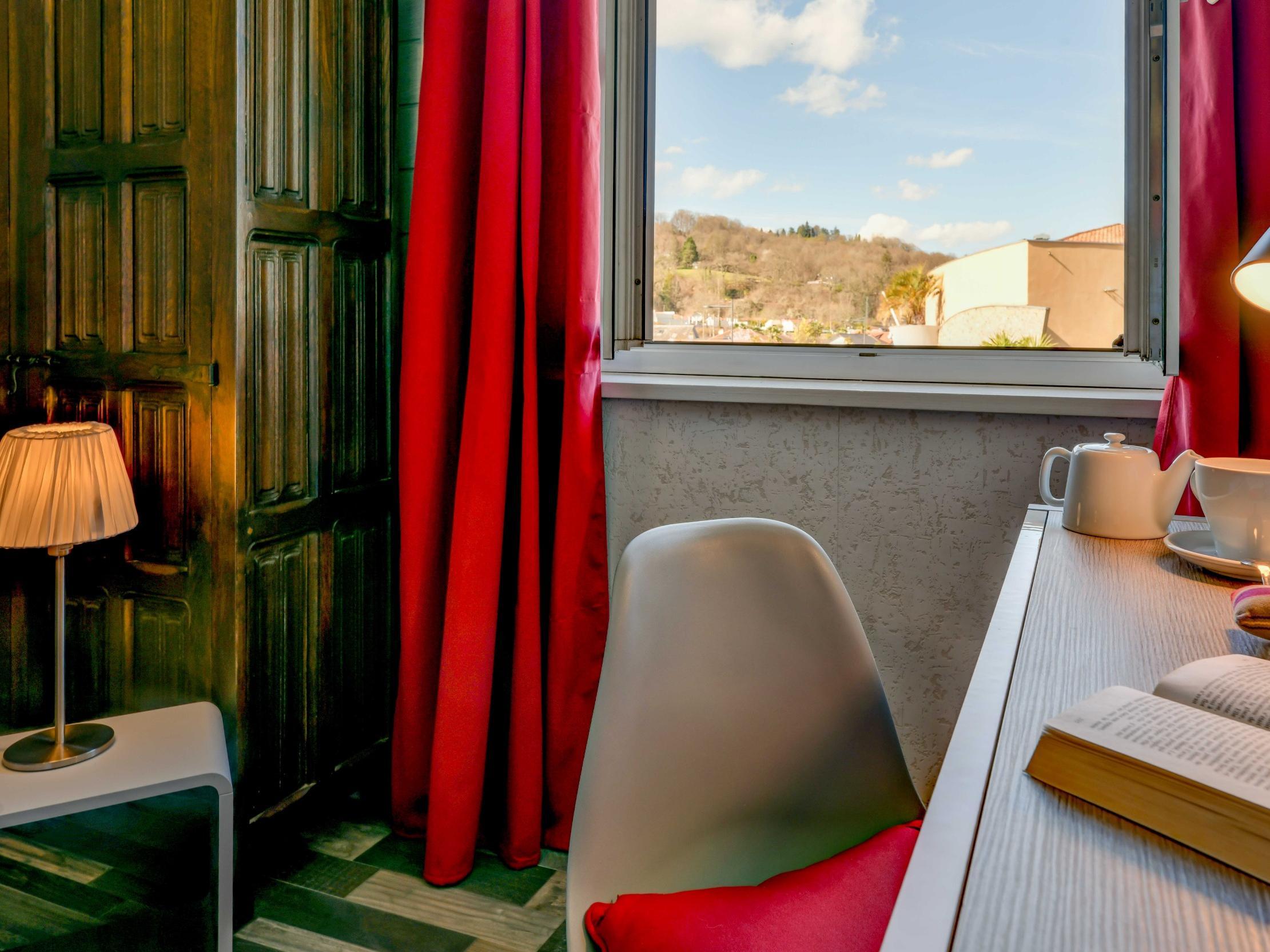Logis Hostellerie Du Neez Gan 外观 照片