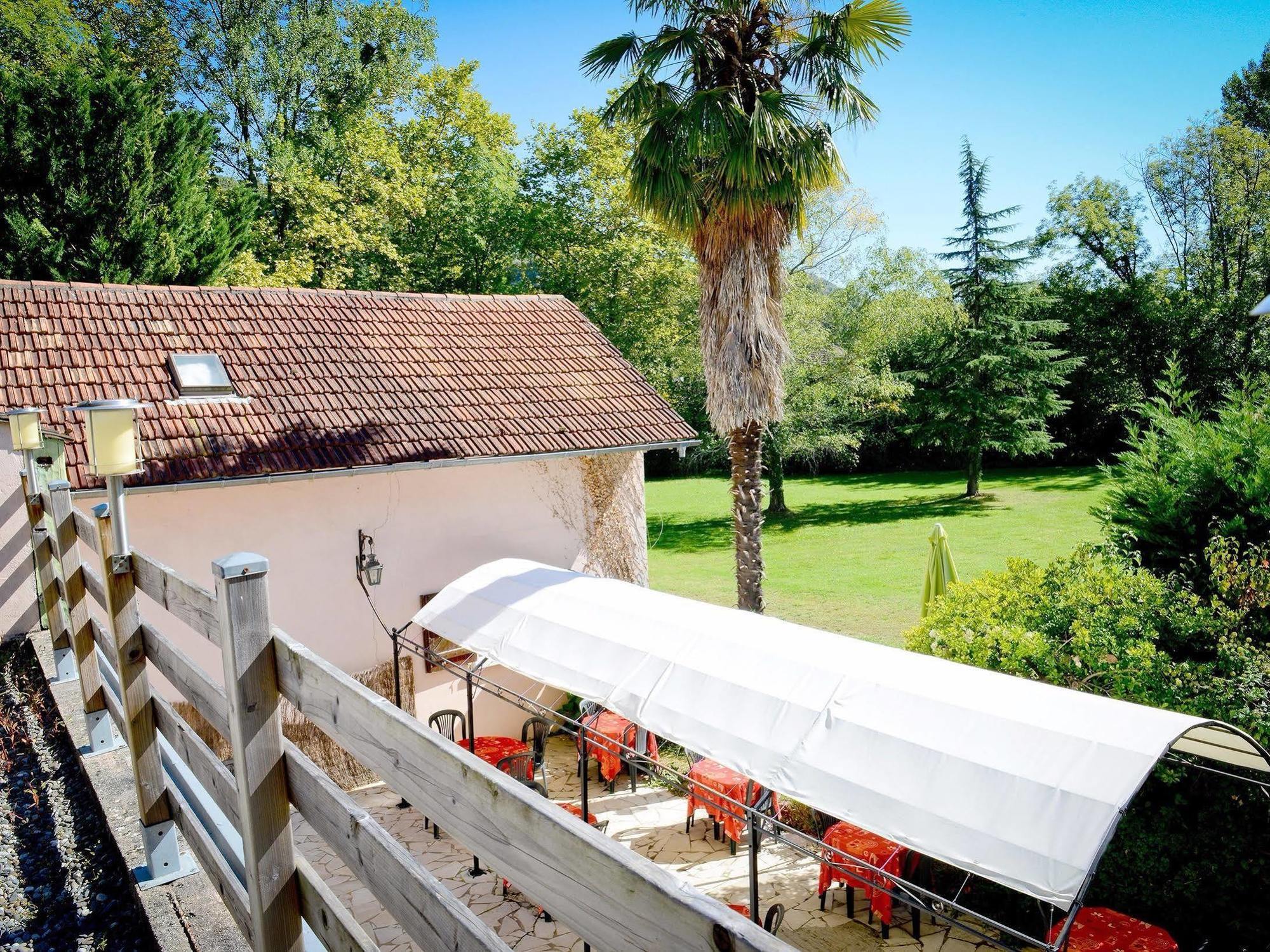 Logis Hostellerie Du Neez Gan 外观 照片