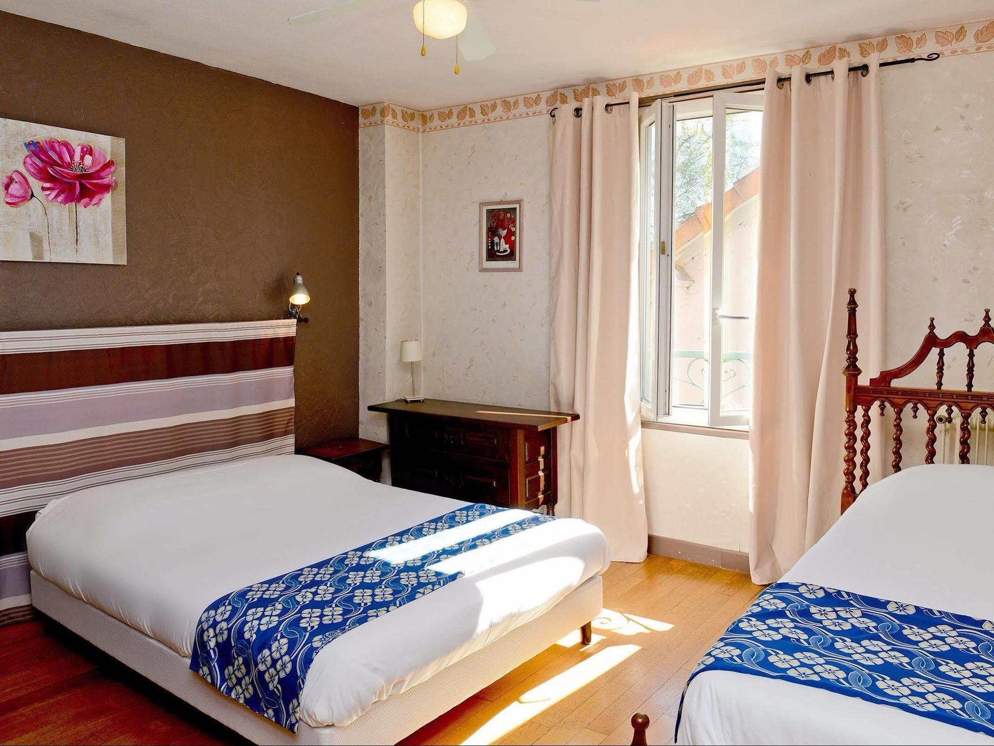 Logis Hostellerie Du Neez Gan 外观 照片