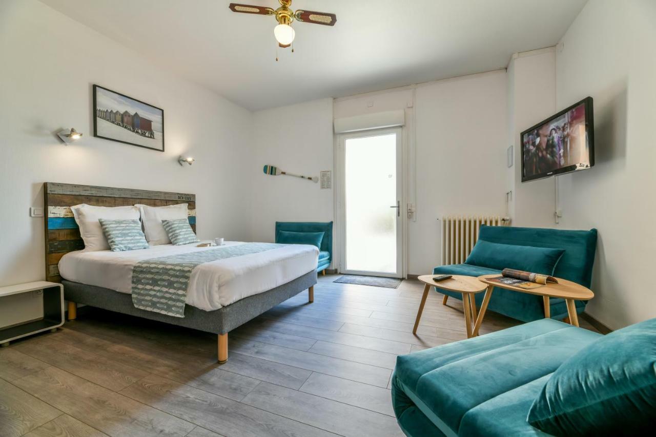 Logis Hostellerie Du Neez Gan 外观 照片